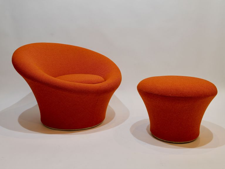Couverture d'un fauteuil et d'un ottoman Mushroom du designer Pierre Paulin - Tissu de l'éditeur Kvadrat