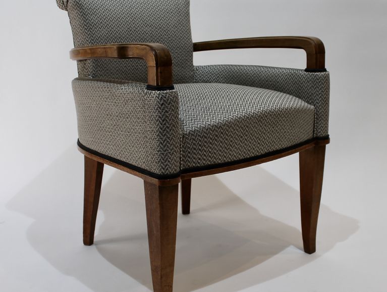 Complete renovation of a Bridge armchair - Fabric by the publisher Osborne & Little