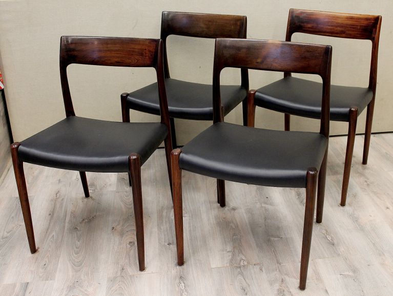 Réfection de chaises Danoise modèle Bramin en simili cuir - Tissu éditeur Lelievre