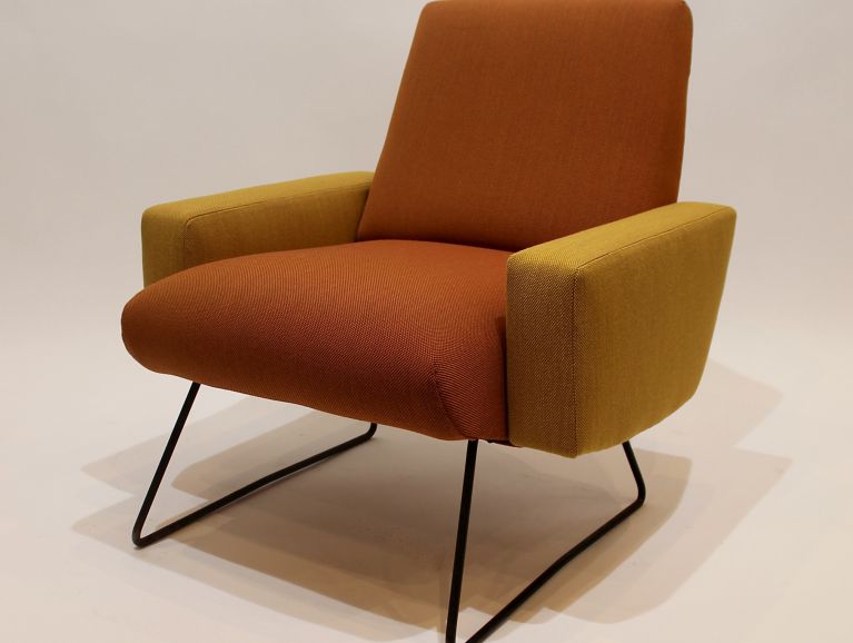 Réfection complète d'un fauteuil moderne - Tissu de l'éditeur Kvadrat