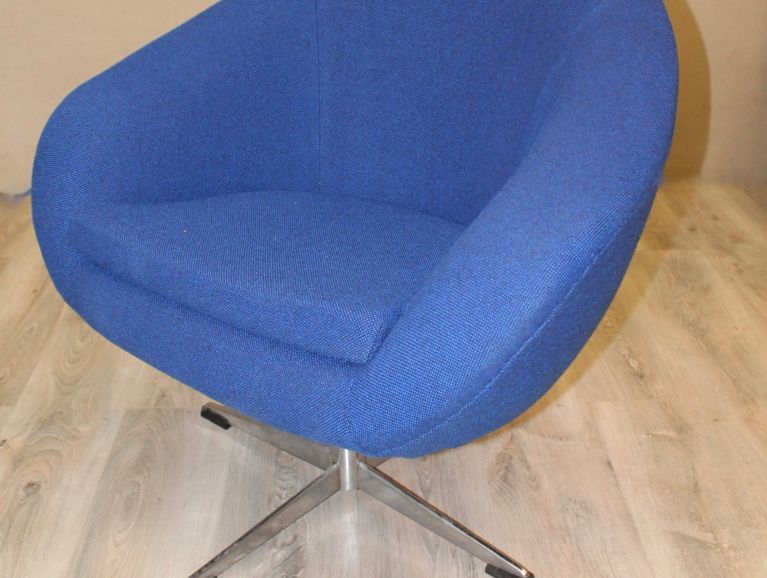 Couverture d'un fauteuil de designer - Tissu éditeur Kvadrat Drap de laine