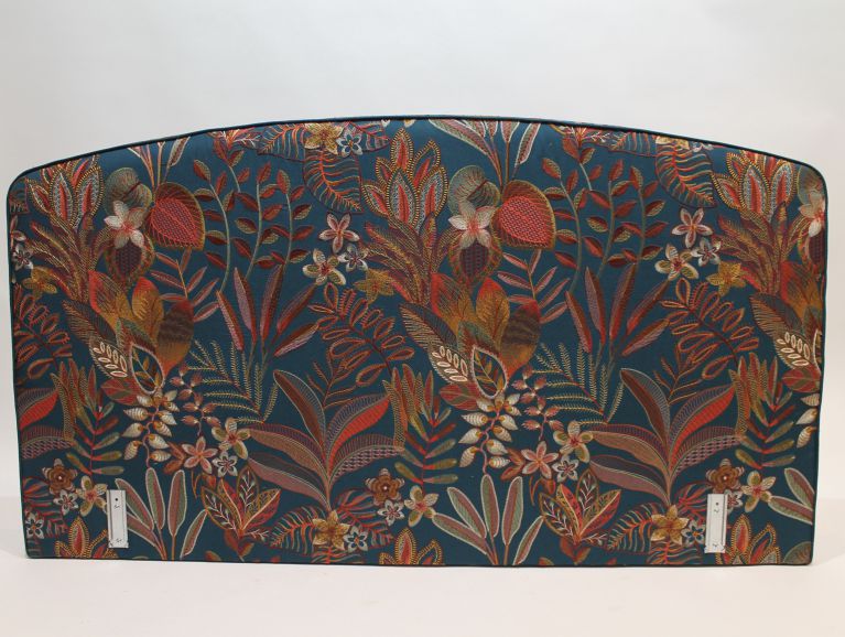 Couverture d'un tête de lit passepoilée - Tissu de l'éditeur Casamance