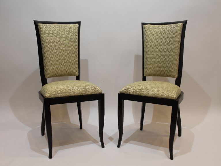 Réfection complète de chaises à hotte , tissu de l'éditeur Romo