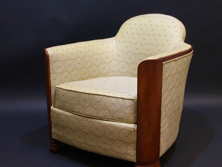Réfection complète d'un fauteuil Art Déco - Tissu de l'éditeur Houles